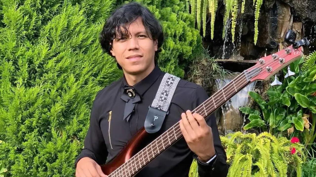 Alejandro Paucar edad: hijo de Dina, cuándo nació, papá y Wikipedia