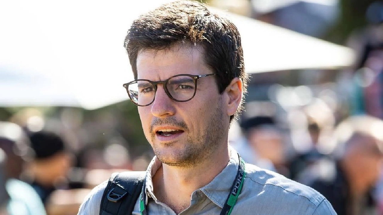 Carlos Oñoro Wikipedia: edad y biografía del representante de Carlos Sainz